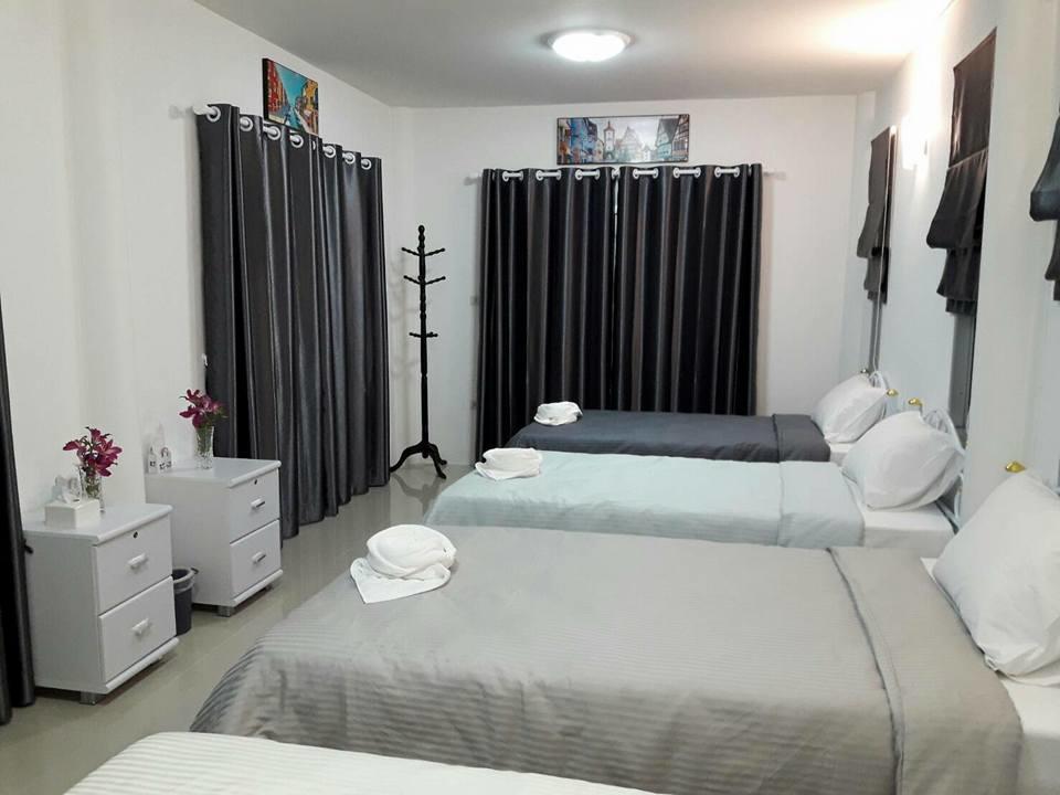 Baan Suan Geb Tawan Hotel Lopburi Bagian luar foto