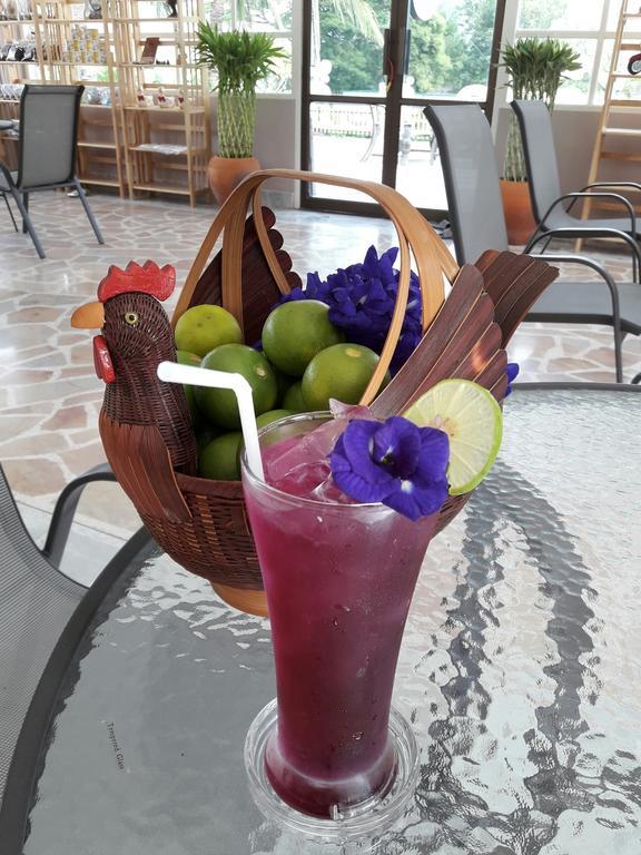 Baan Suan Geb Tawan Hotel Lopburi Bagian luar foto